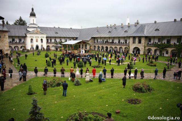 (Video) Înălțarea Domnului - hram istoric al Mănăstirii Neamț