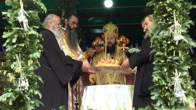 Arhiepiscopul Pimen pomenit la 9 zile de la plecare. „Trebuie să rămână viu între noi”
