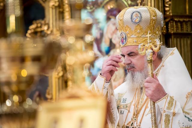 Părintele Patriarh Daniel: „Avem speranţa că nu peste mult timp ne vom reîntâlni la slujbele Bisericii”