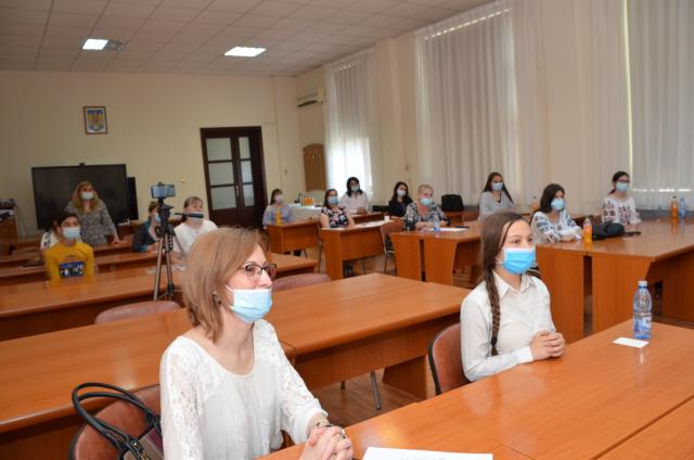 ISJ Iași și profesorii de religie din județ au donat 10 tablete pentru copiii din școlile ieșene