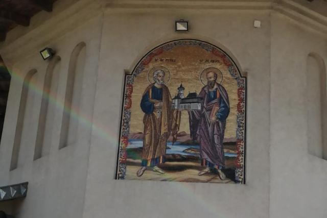 Sărbătoare la Biserica „Sfinţii Apostoli Petru şi Pavel“ din satul Sfântul Ilie - Nou