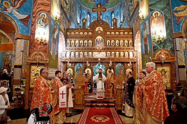 Liturghie arhierească la hramul catedralei din Gura Humorului