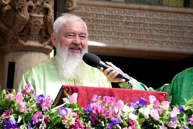 (Video) „În vremuri de restriște, Biserica ne-a fost de toate” – IPS Andrei