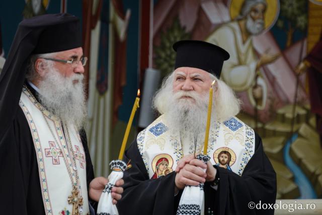 40 de zile fără IPS Arhiepiscop Pimen: Sfântă Liturghie arhierească și două slujbe de pomenire