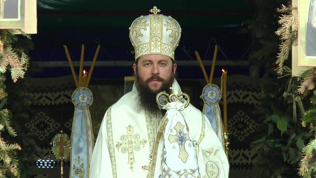 (Video) „Credeți-L pe Dumnezeu care dragoste este și care dragoste vrea să fie în lume” – PS Damaschin
