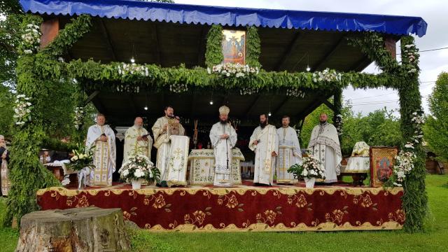 PS Părinte Damaschin, la resfințirea bisericii Mănăstirii Humor: „Răspuns bun de la Dumnezeu să primească toți ctitorii”