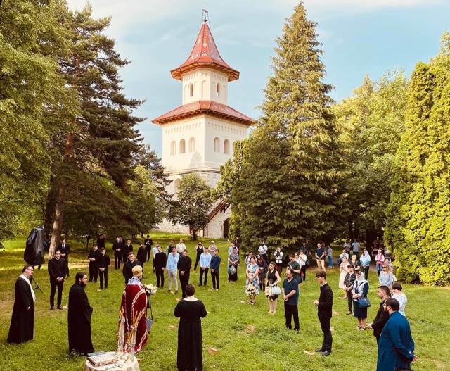 Slujbă de Te Deum pentru absolvenții seminarului teologic sucevean