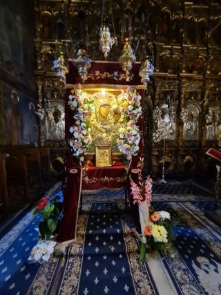 Sărbătoarea icoanei Maicii Domnului „Îndrumătoarea” de la Mănăstirea Neamț
