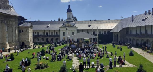 Sărbătoarea icoanei Maicii Domnului „Îndrumătoarea” de la Mănăstirea Neamț