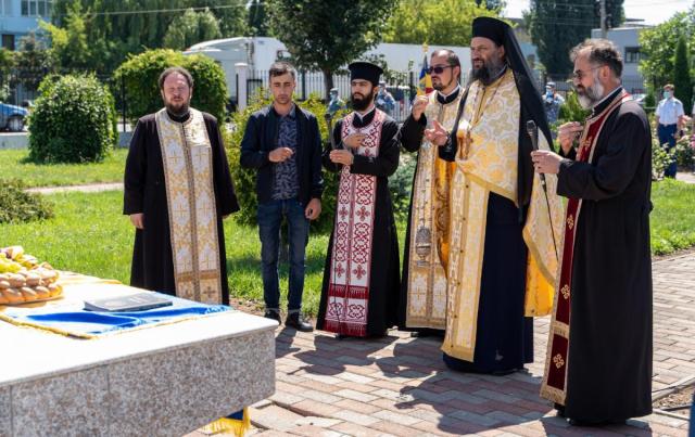 Hram la Biserica „Sfântul Voievod Ștefan cel Mare” - Aviație din Bacău