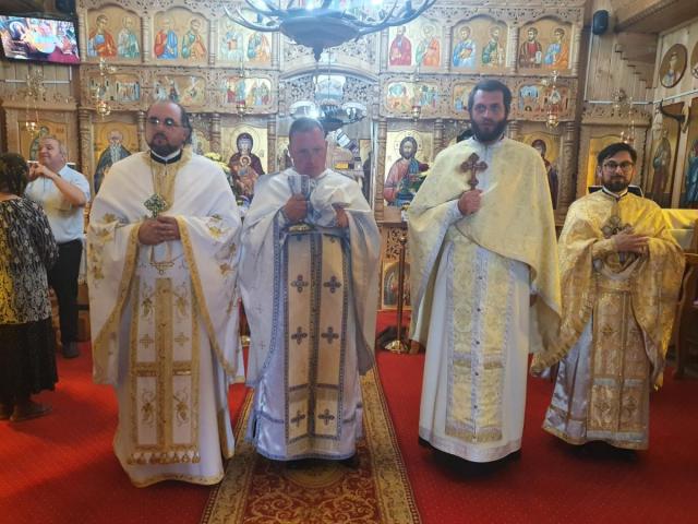 Parohia ,,Sfântul Andrei Criteanul” din Bacău și-a cinstit ocrotitorul