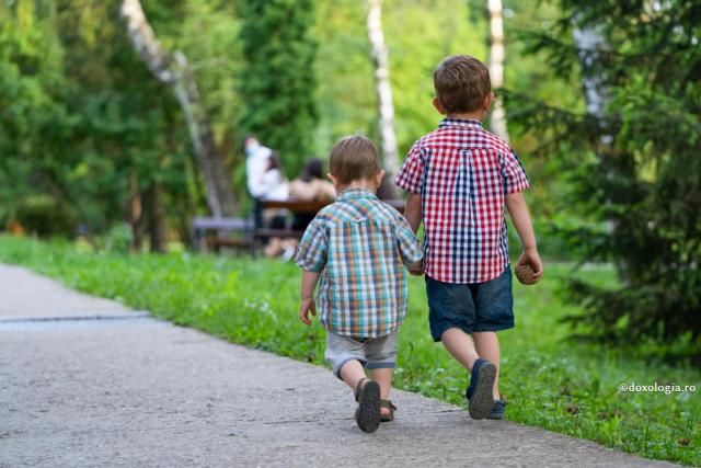 Donează o zi de vacanță unui copil din Curagău!