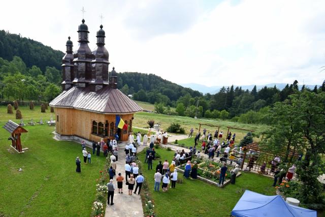 Sfântul Cuvios Atanasie Athonitul, serbat la Schitul Pocrov
