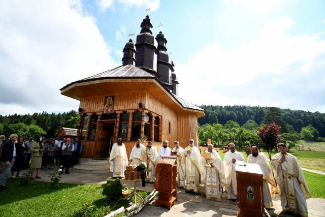 Sfântul Cuvios Atanasie Athonitul, serbat la Schitul Pocrov