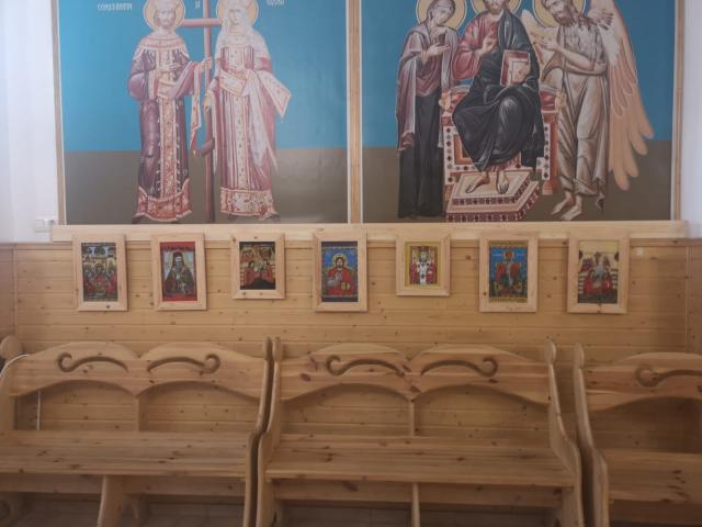 Atelier de icoane pe sticlă și expoziție în parohia Torrent, Spania