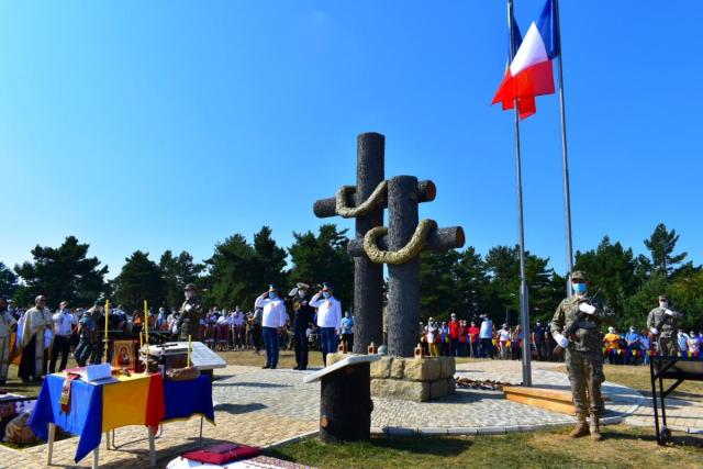 Ceremonie militară pe Dealul Coșna