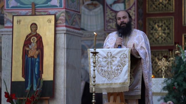 (Video) „Veacul acesta trebuie să învețe de la Sfântul Ioan Iacob ce înseamnă să-L cunoști pe Dumnezeu” – Arhim. Hrisostom Rădășanu