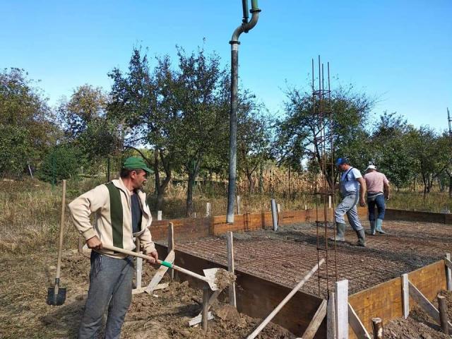 Casă construită pentru o familie nevoiașă, în Parohia „Izvorul Tămăduirii” - Coșula
