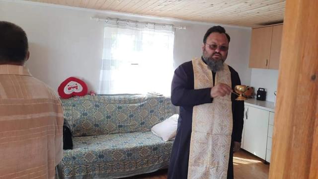 Casă construită pentru o familie nevoiașă, în Parohia „Izvorul Tămăduirii” - Coșula
