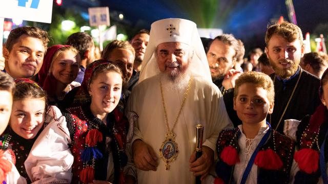 10 gânduri ale Părintelui Patriarh Daniel pentru tineri