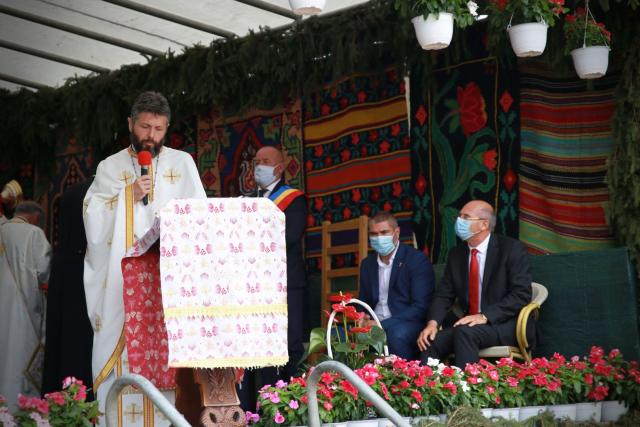 Biserica Parohiei Pocreaca, veche de peste 160 de ani, a fost resfințită