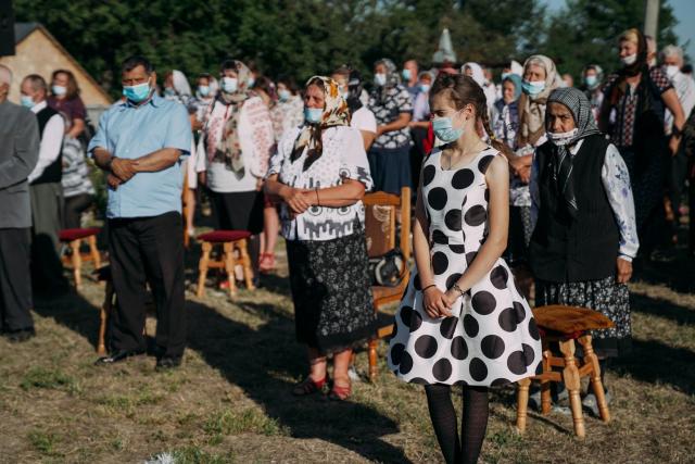 Un nou centru parohial la Rădeni-Neamț: „Dumnezeu nu îl lasă pe omul care se afundă în întunericul vieții”
