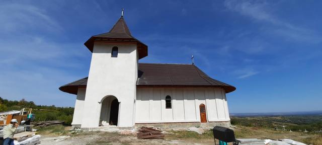 Biserica din Curagău are nevoie de 20.000 lei pentru instalarea sistemului de încălzire