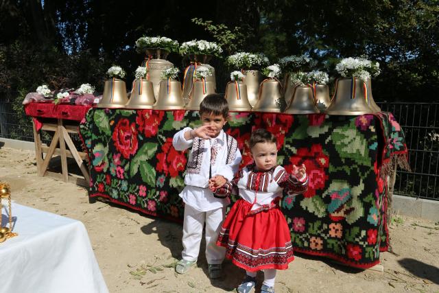 Arhiereii români din Germania au sfințit clopotele Aşezământului Bisericesc din München