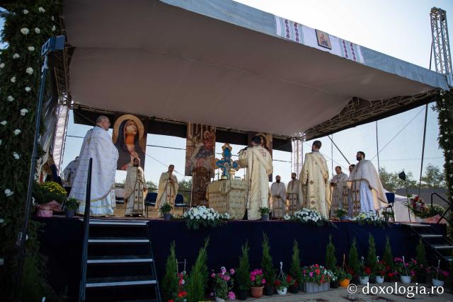 Binecuvântări arhierești în parohiile din județul Iași