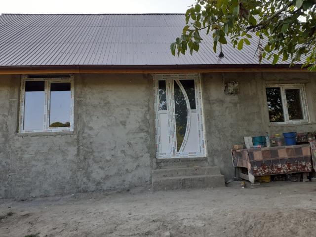 Casa familiei Baciu are uși și ferestre noi