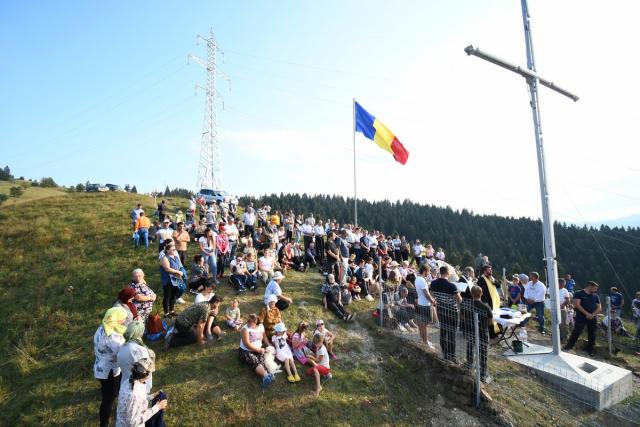 „Crucea de Lumină”, sfinţită în Parohia Buhalniţa