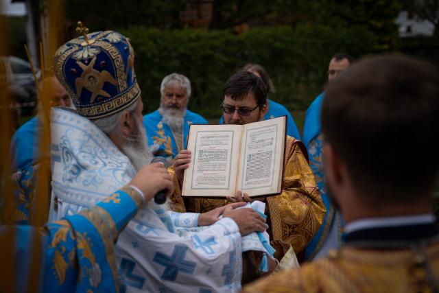 Hram la Vorona: „Faptele noastre pot să-L nască pe Hristos în inimile oamenilor sau pot să-L alunge”