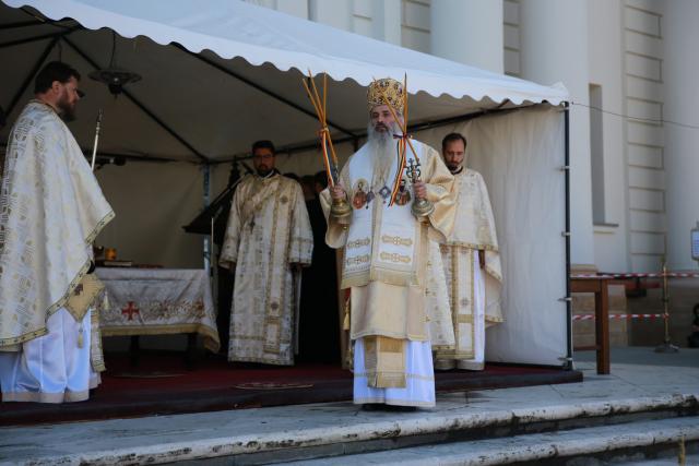 6 Sfinte Liturghii, oficiate în această duminică la Ansamblul Mitropolitan Iași