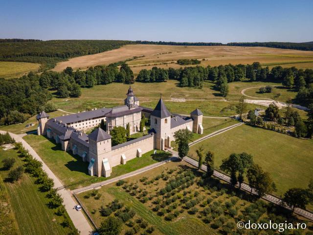 Mănăstirea Dragomirna, văzută de sus