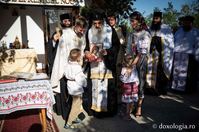 Binecuvântări arhierești în parohiile din județul Iași