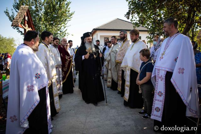 Binecuvântări arhierești în parohiile din județul Iași