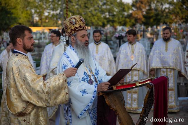 Ansamblu parohial impresionant, sfințit de IPS Părinte Mitropolit Teofan la Bucecea