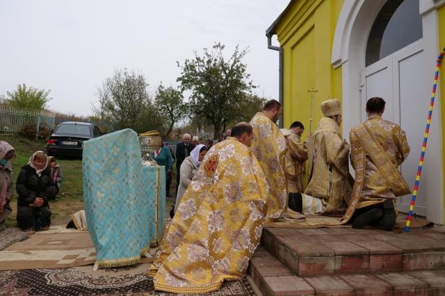 Biserica din Badicul Moldovenesc, târnosită de PS Veniamin