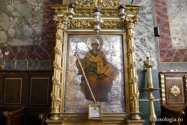 Sfântul Spiridon salvează un copil aflat în pragul morții