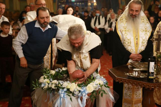 „Marea lucrare a lui Dumnezeu a fost că toți acești cinci copii au fost născuți prin cezariană”