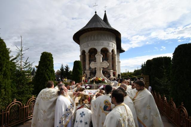 Hramul Catedralei „Acoperământul Maicii Domnului” a Mănăstirii Hadâmbu