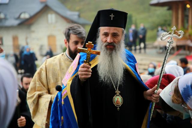 Hram la Mănăstirea Pângărați: „Bucuria este definiția creștinului adevărat”