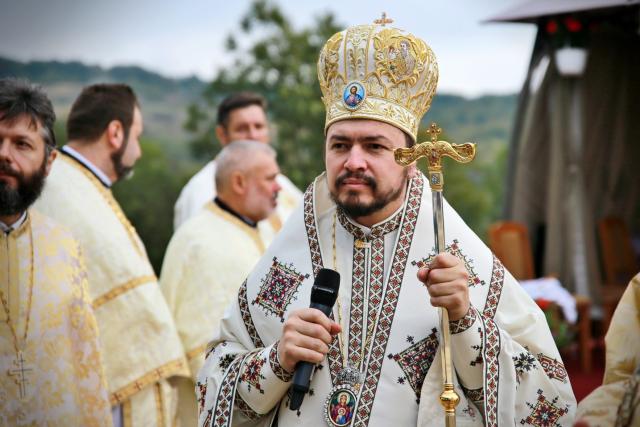 „Veșmântul liturgic” al bisericii din Recea, sfințit de PS Părinte Veniamin