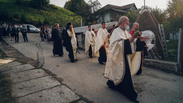 PS Părinte Andrei, Episcopul Covasnei și Harghitei, în Protopopiatul Piatra Neamț: a sfințit o casă socială și un centru social