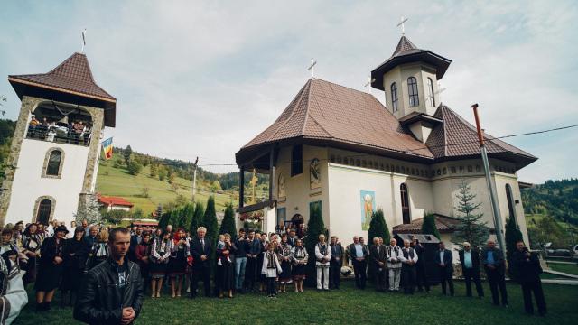 PS Părinte Andrei, Episcopul Covasnei și Harghitei, în Protopopiatul Piatra Neamț: a sfințit o casă socială și un centru social
