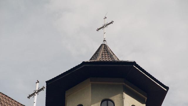 PS Părinte Andrei, Episcopul Covasnei și Harghitei, în Protopopiatul Piatra Neamț: a sfințit o casă socială și un centru social