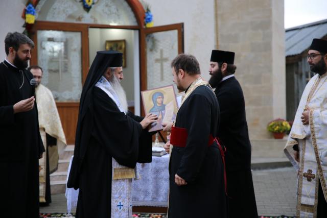 Vizite pastorale ale Mitropolitului Moldovei și Bucovinei: „Aceasta este chemarea Bisericii, anume să nu fim doborâți”