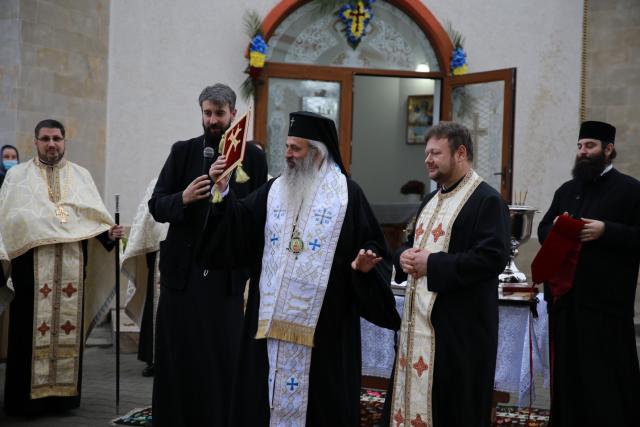 Vizite pastorale ale Mitropolitului Moldovei și Bucovinei: „Aceasta este chemarea Bisericii, anume să nu fim doborâți”