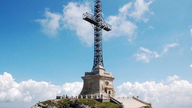 Crucea de pe Caraiman va fi resfințită de Sfântul Andrei