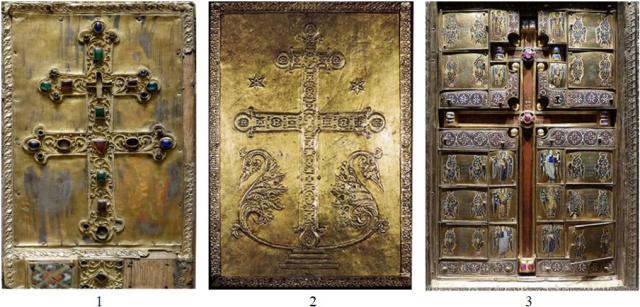 Crucea cu două și cu trei rânduri de brațe – Crucea-relicvariu și crucea de procesiune